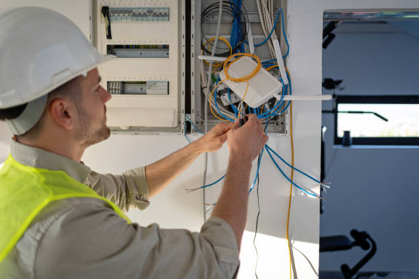 Best 24-Hour Electrician  in Chariton, IA